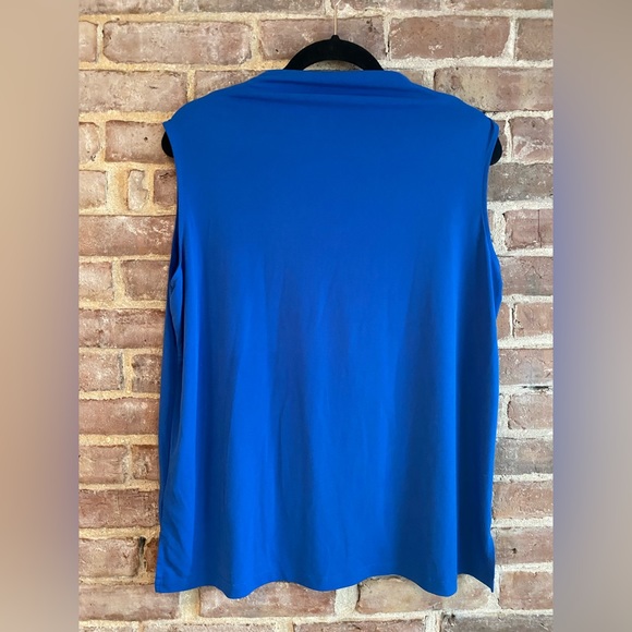 Tahari front zip royal blue top - Picture 2 of 3